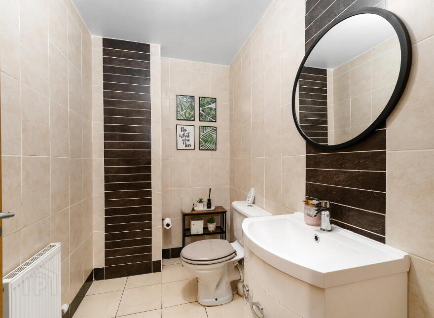 2 Castlegate Drive, Adamstown, K78VP29