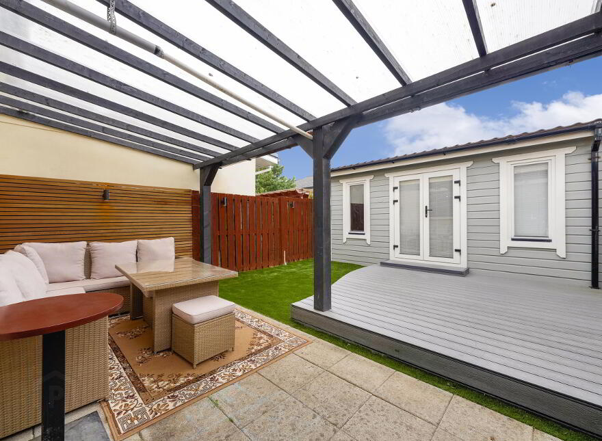2 Castlegate Drive, Adamstown, K78VP29