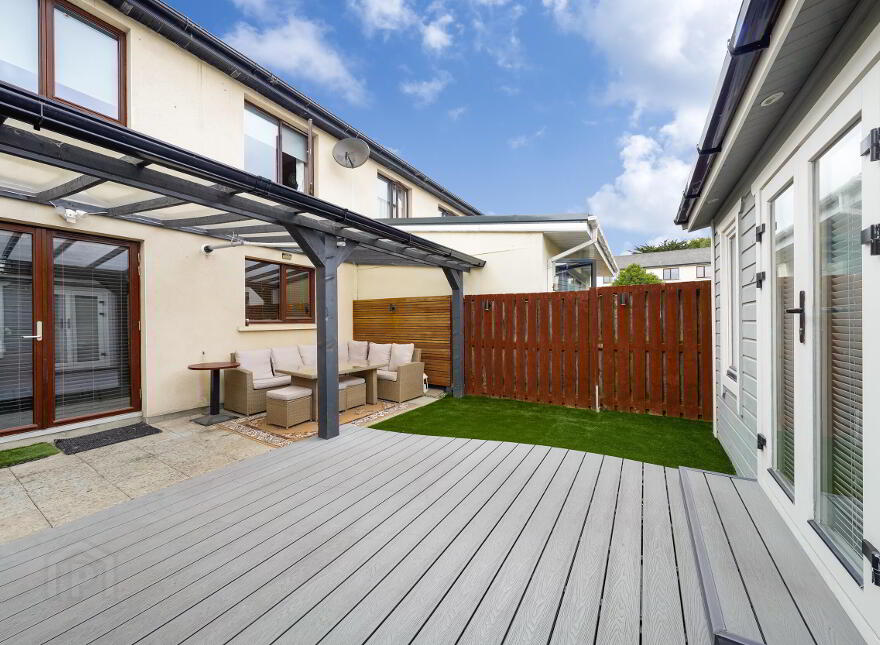 2 Castlegate Drive, Adamstown, K78VP29