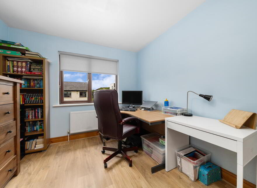2 Castlegate Drive, Adamstown, K78VP29