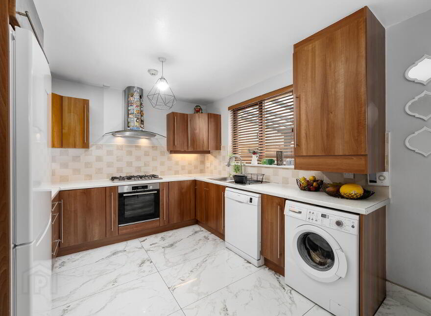 2 Castlegate Drive, Adamstown, K78VP29