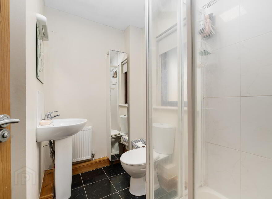 2 Castlegate Drive, Adamstown, K78VP29