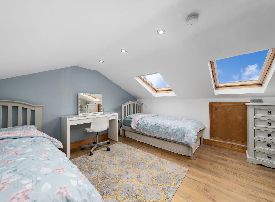 2 Castlegate Drive, Adamstown, K78VP29