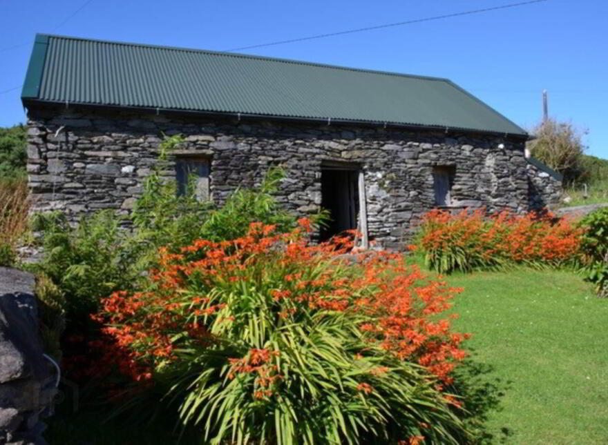 Majos House, Enaughter, Goleen, P81YH01