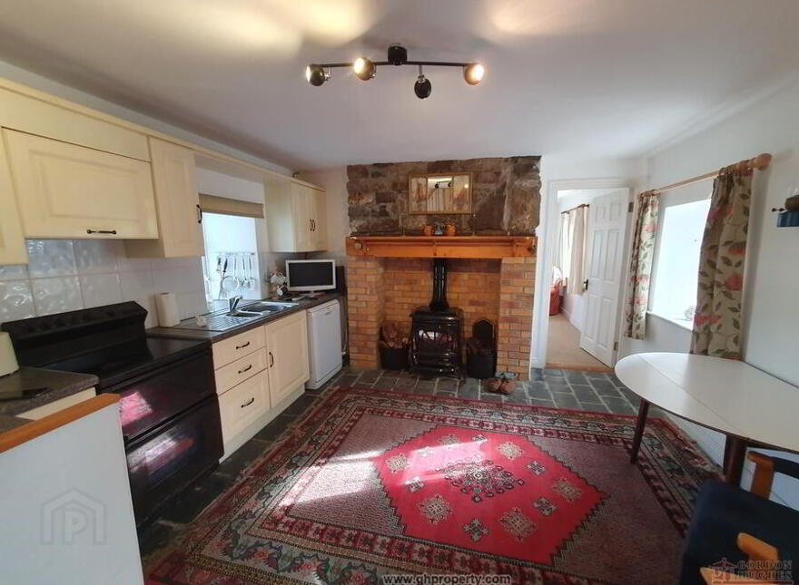 Lime Kiln Cottage, Laughill, Cootehall, Boyle, F52K280