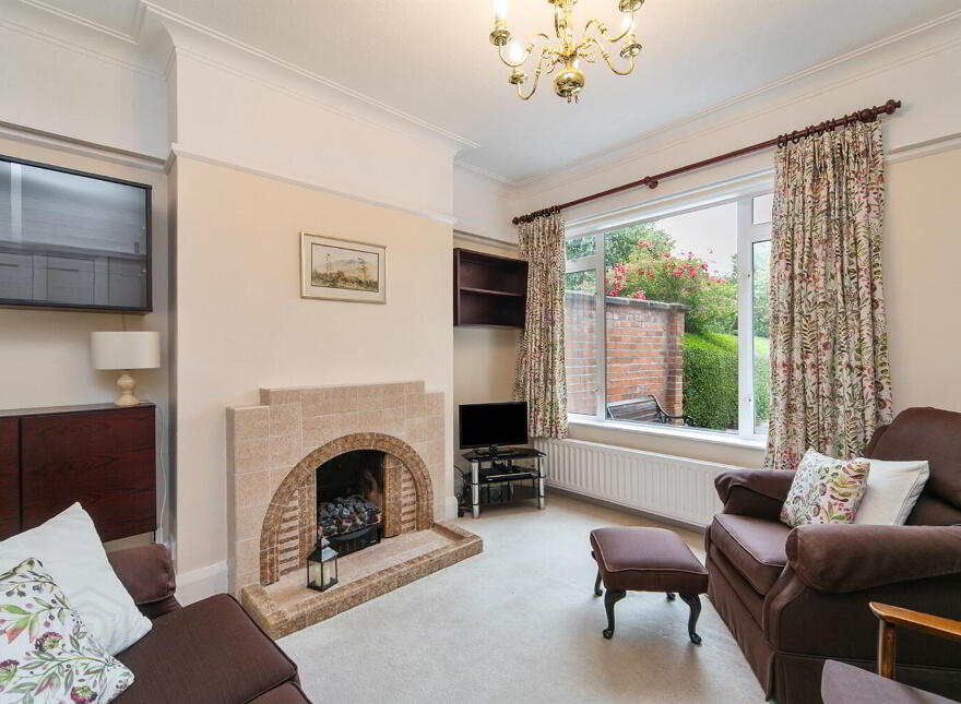 69 Marlborough Park North, Malone Road, Belfast, BT9 6HL