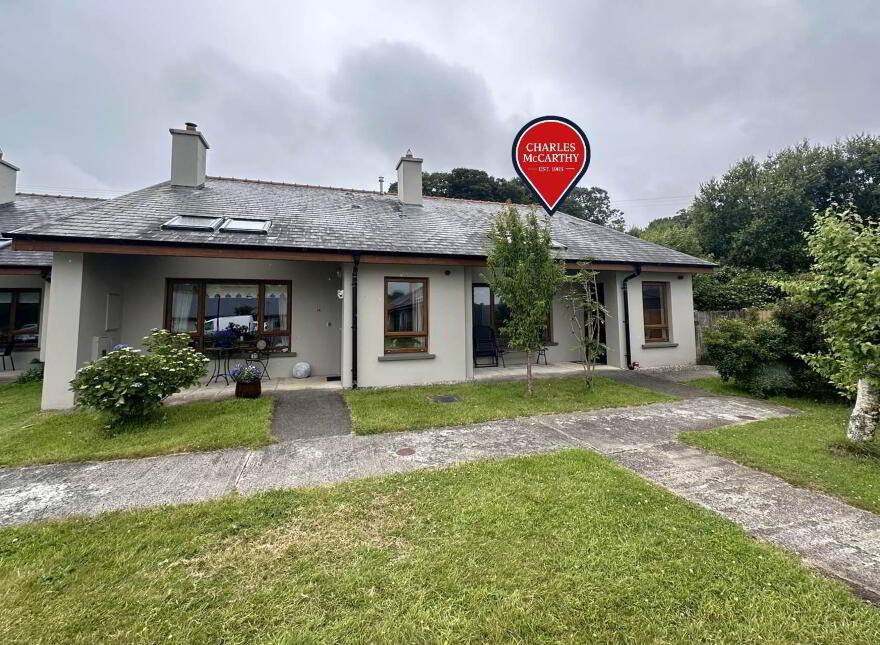 15 Skibbereen Retirement Village, Baltimore Road, Skibbereen, P81VF82 photo