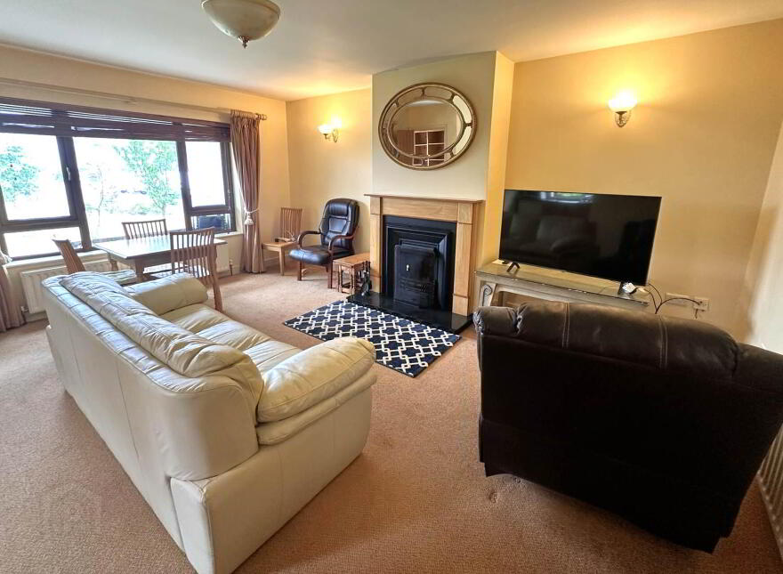 15 Skibbereen Retirement Village, Baltimore Road, Skibbereen, P81VF82