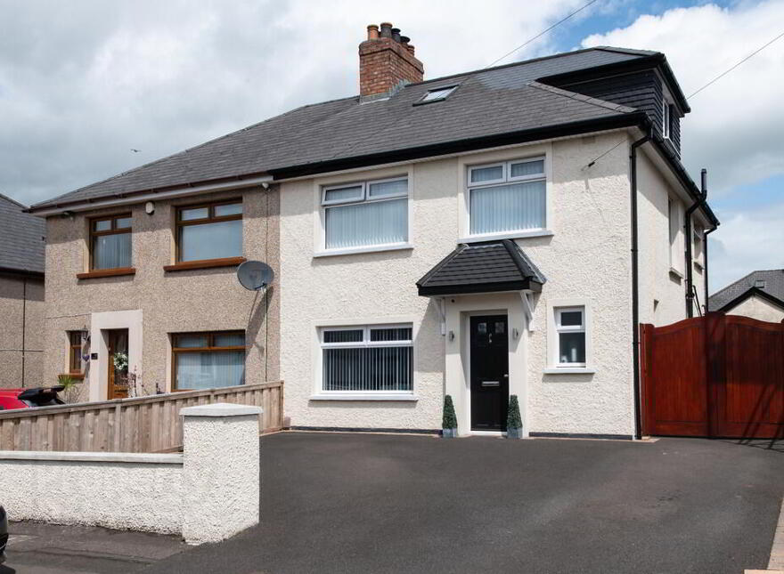 9 Swanston Gardens, Glengormley, Newtownabbey, BT36 5DR photo