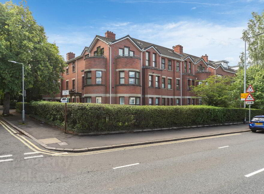 Apartment 11 Myrtlefield 1 Myrtlefield Park, Belfast, BT9 6NE photo
