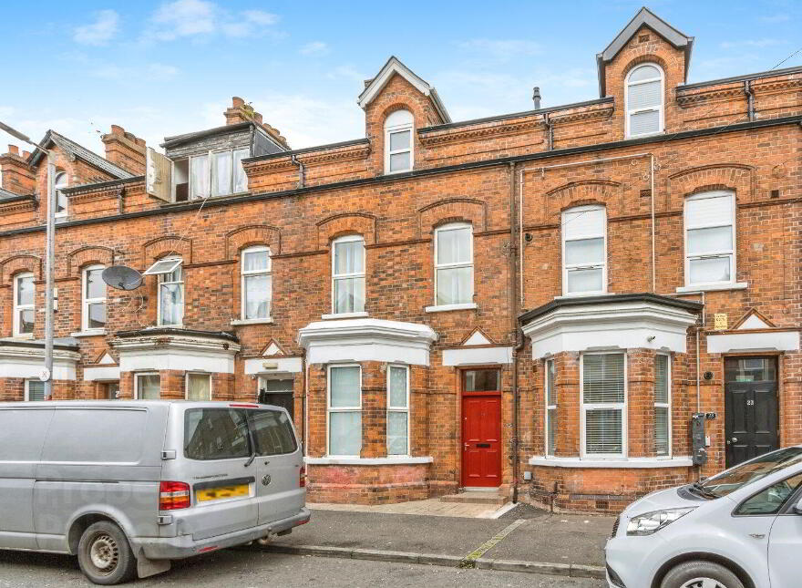 25 Fitzroy Avenue, Belfast, BT7 1HS photo