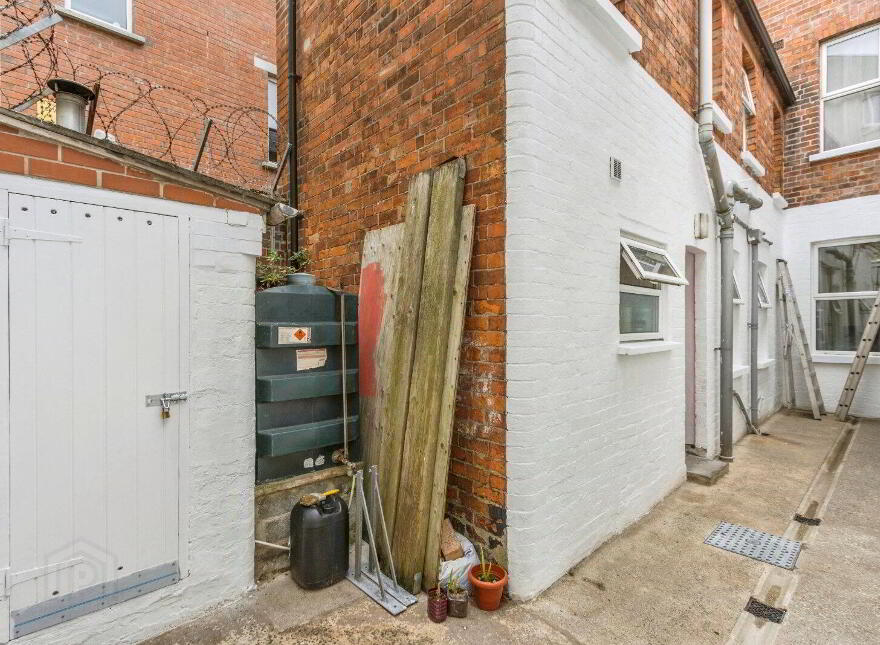 25 Fitzroy Avenue, Belfast, BT7 1HS