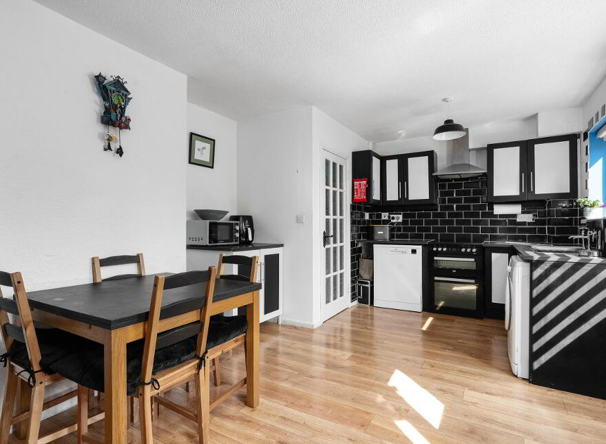 8 Tymon North Green, Tallaght, Dublin, D24YF8Y