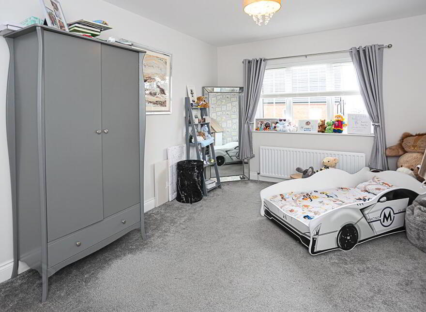 65 Old Mill Grove, Dundonald, Belfast, BT16 1WB