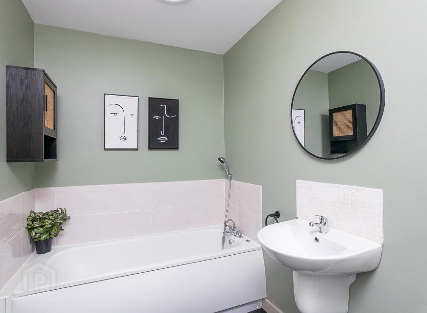 Apt 8b Altona Place, 218 Belmont Rd, Belfast, BT4 2AT