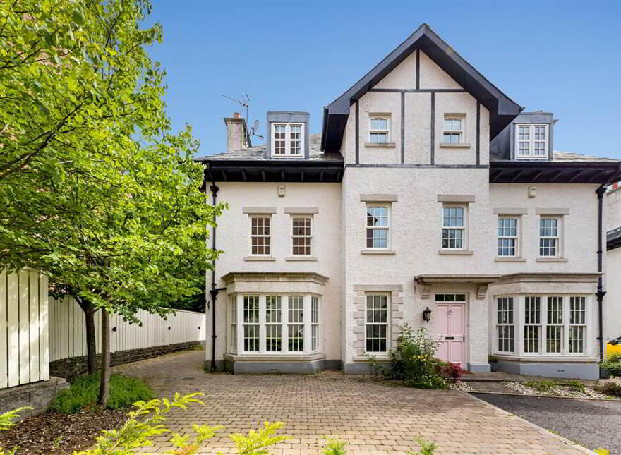 2 Danesfort Park Court, Off Stranmillis Road, Belfast, BT9 7RF photo