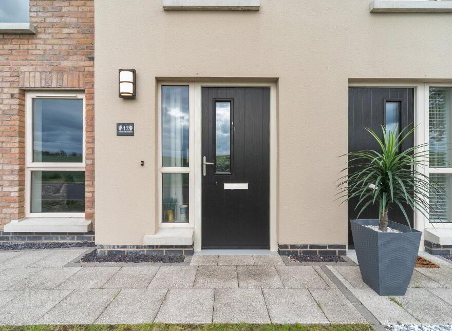 42 Woodbrook Meadows, Lisburn & Castlereagh, Lisburn, BT28 0AE