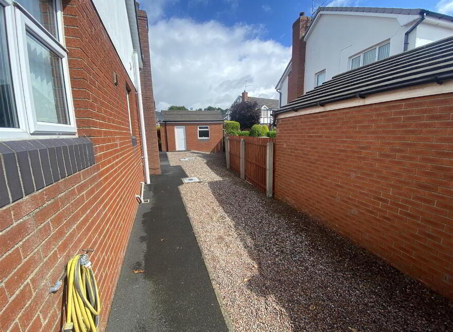 4 Inglewood Manor, Portadown, BT62 3BS