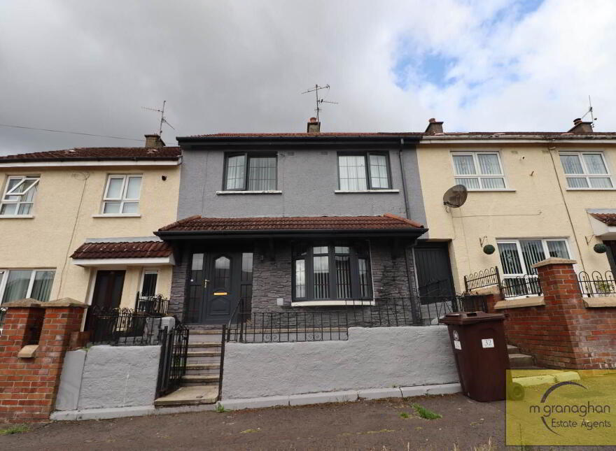 32 Norglen Road, Turf Lodge, Belfast, BT11 8EA photo