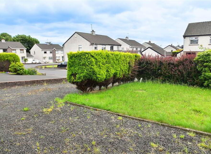 63 Fenaghy Park, Galgorm, Ballymena, BT42 1JT