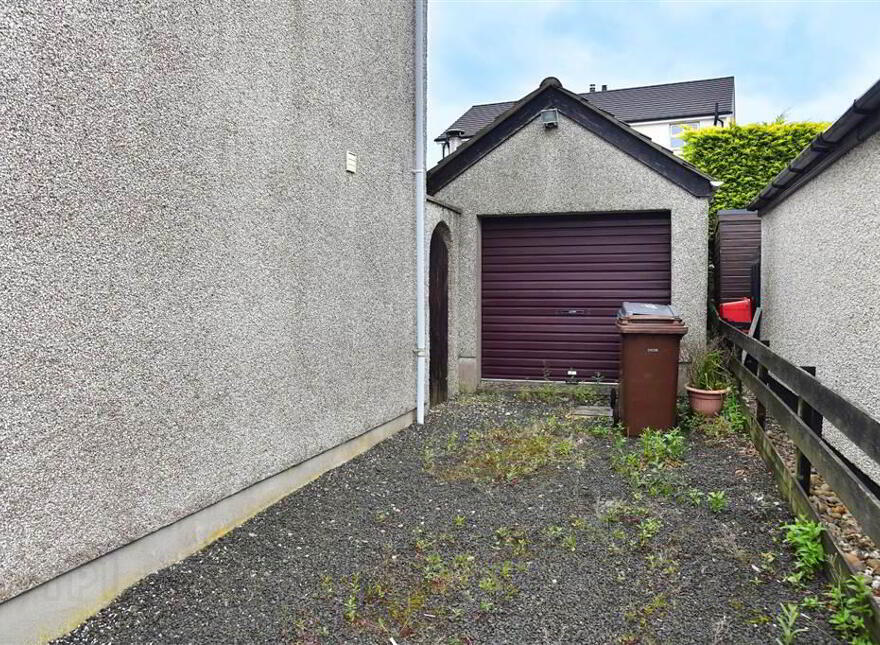 63 Fenaghy Park, Galgorm, Ballymena, BT42 1JT