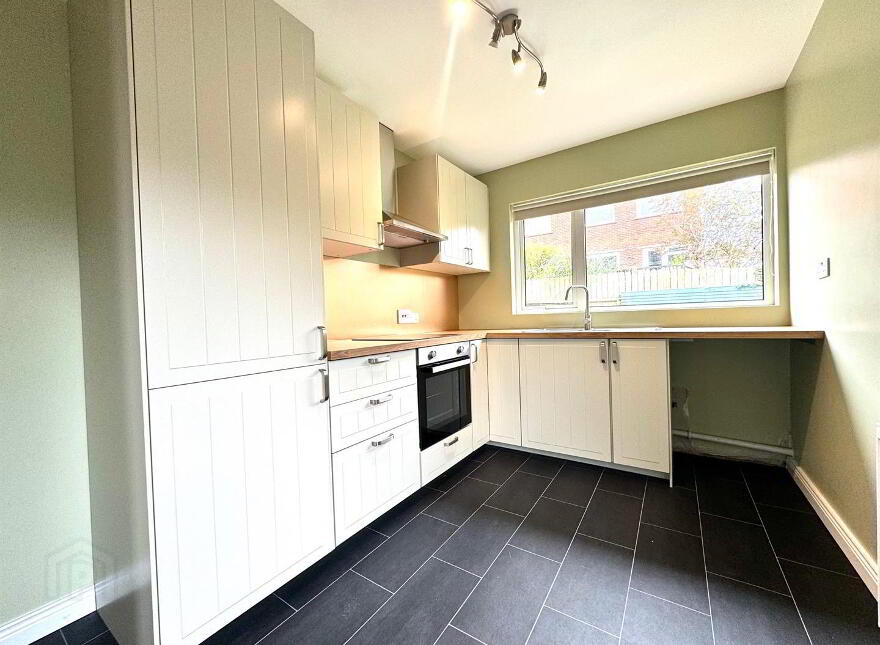 4 Rockland Crescent, Newtownards, BT23 8SF