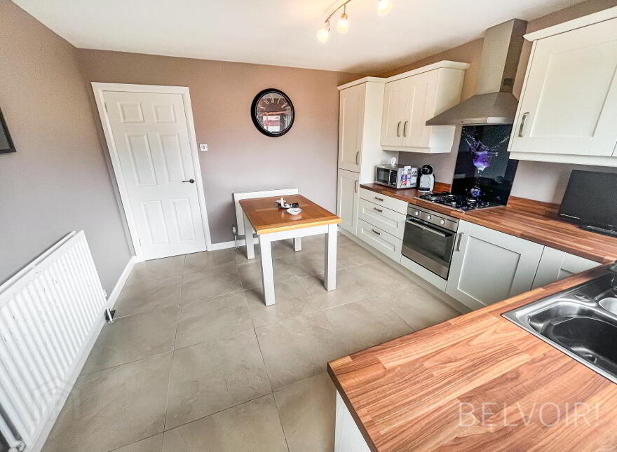 27 Sandymount, Lisburn, BT27 5TJ