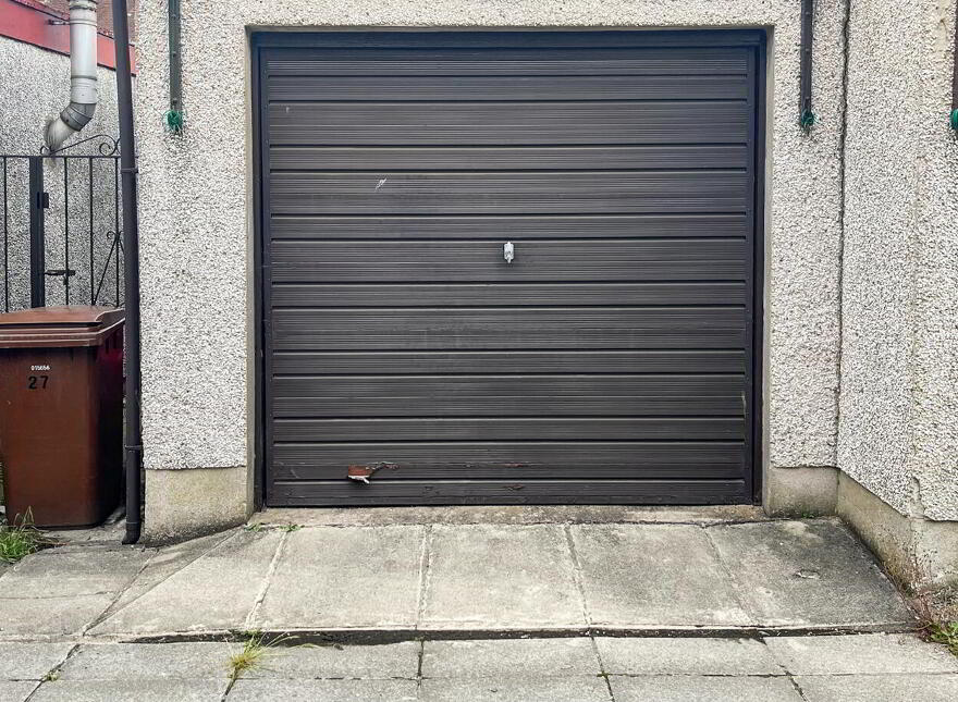 27 Sandymount, Lisburn, BT27 5TJ