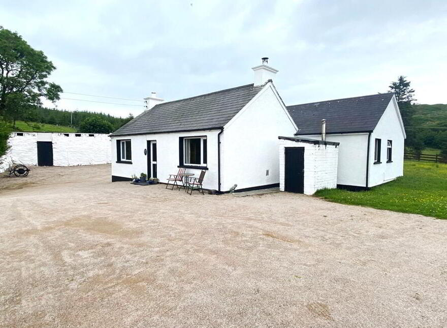 Glenalla, Milford, F92A898 photo