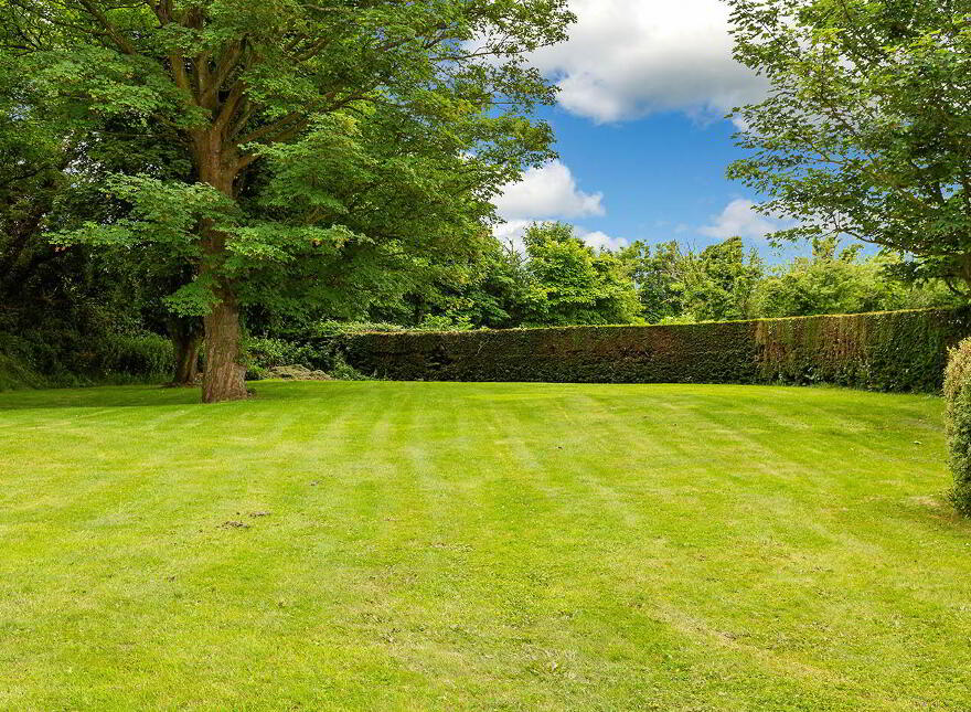 The Gate Lodge Carrickbaggot Co Louth A92 Dt80