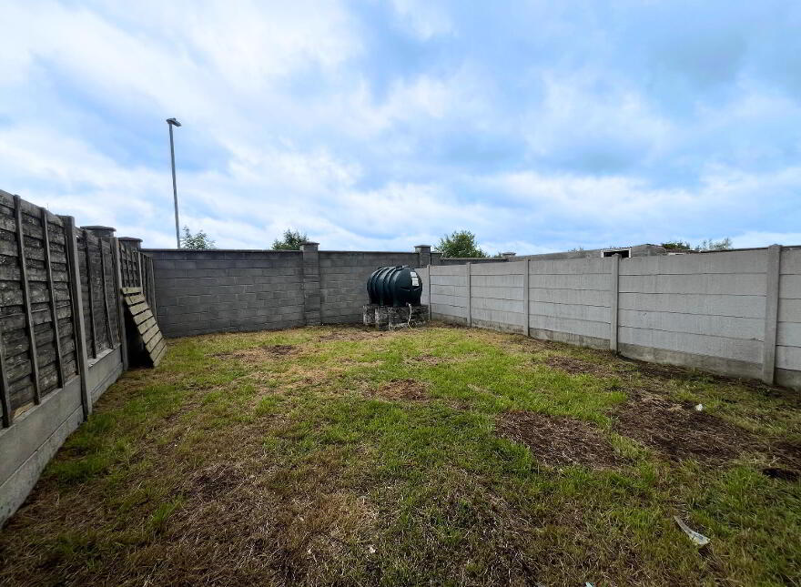 17 The Maples, Ballyhaunis