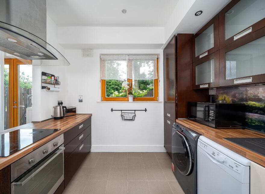 25 Battery Court, Battery Road, N39X2W2