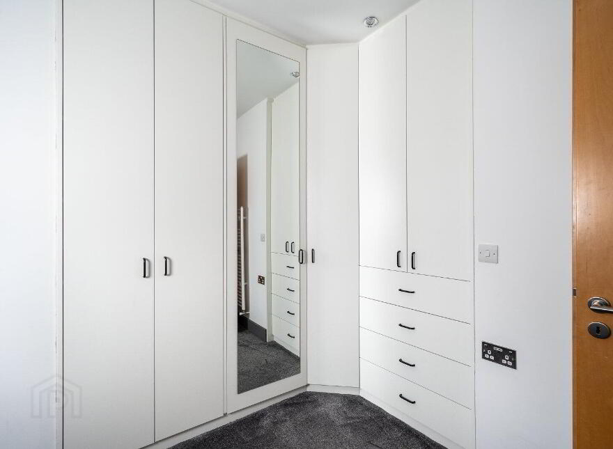 25 Battery Court, Battery Road, N39X2W2