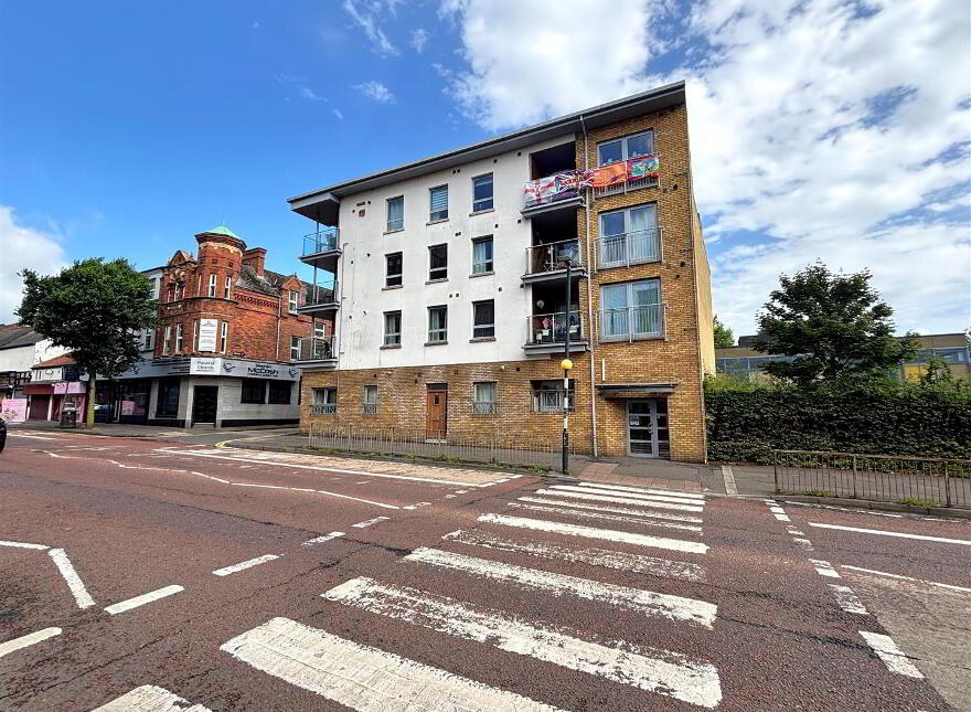 Apt 7, 109 Shankill Road, Belfast, BT13 1FD