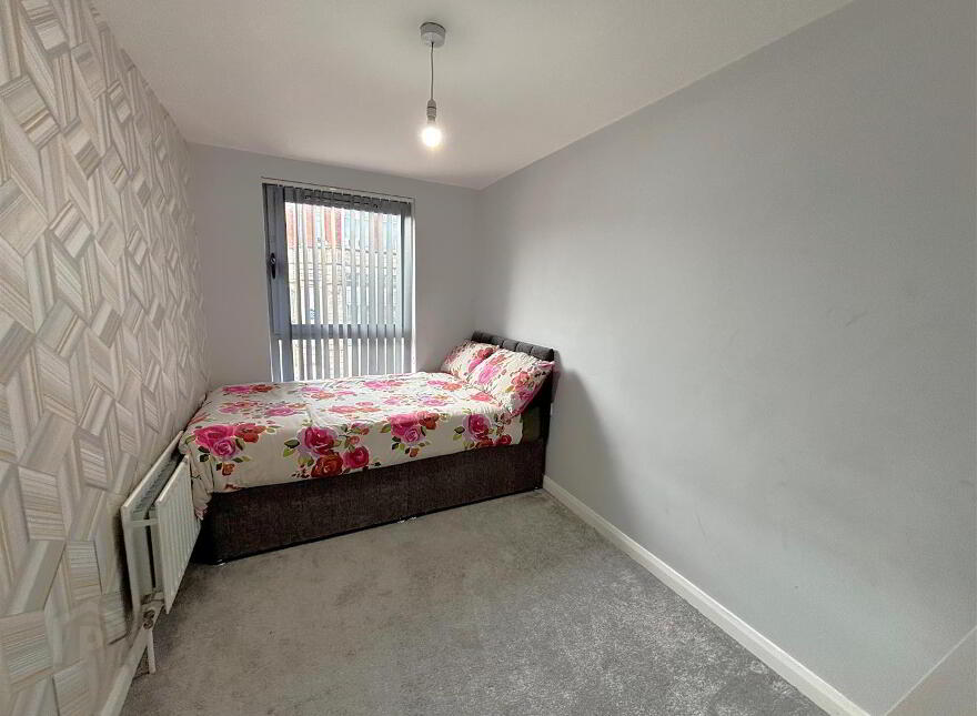 Apt 7, 109 Shankill Road, Belfast, BT13 1FD