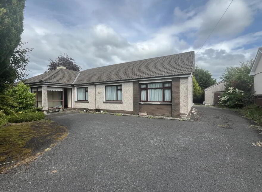 Corner View, Bohernasup, Ballina, F26PY59 photo