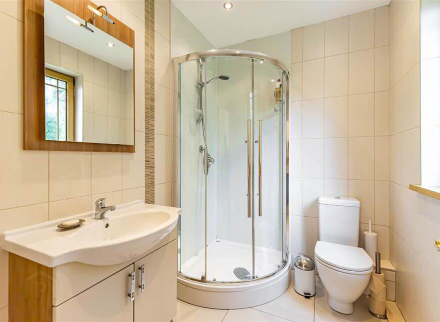 27a Deramore Park, Malone, Belfast, BT9 5JX