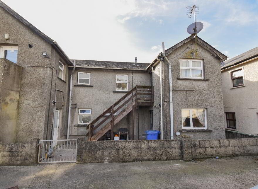 4x Flats, Yard & House, 30a, 30b, 30c, 32a, 32b Ballycregagh Road, C...Ballymena, BT44 9LB