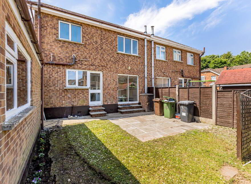 4 Moorland Park, Lisburn, BT28 2XT