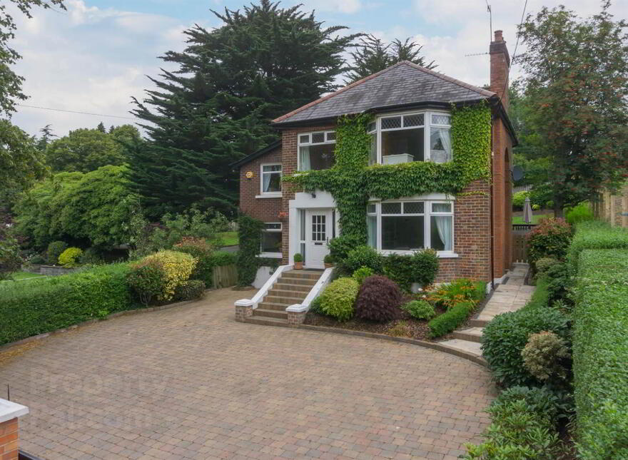 392 Belmont Road, Belfast, BT4 2NH photo