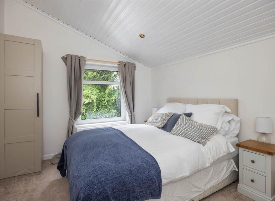 392 Belmont Road, Belfast, BT4 2NH