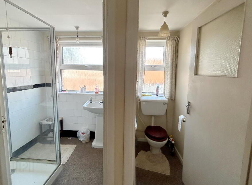 6 Merchantstown Road, Omagh, BT79 9PW