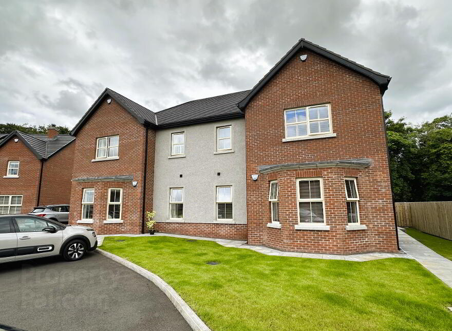 48 Kiln Court, Banbridge, BT32 4SQ photo