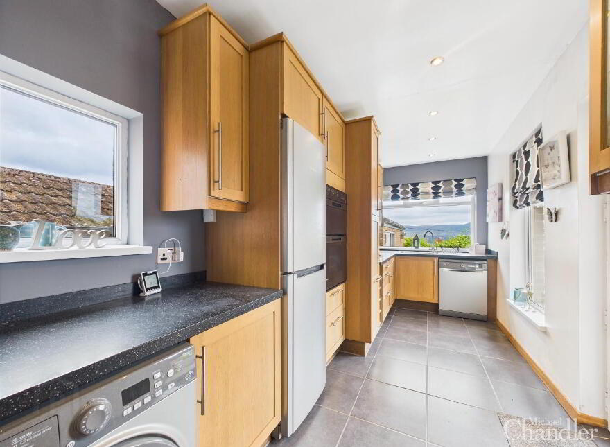 10 Mount Michael Drive, Belfast, BT8 6JZ