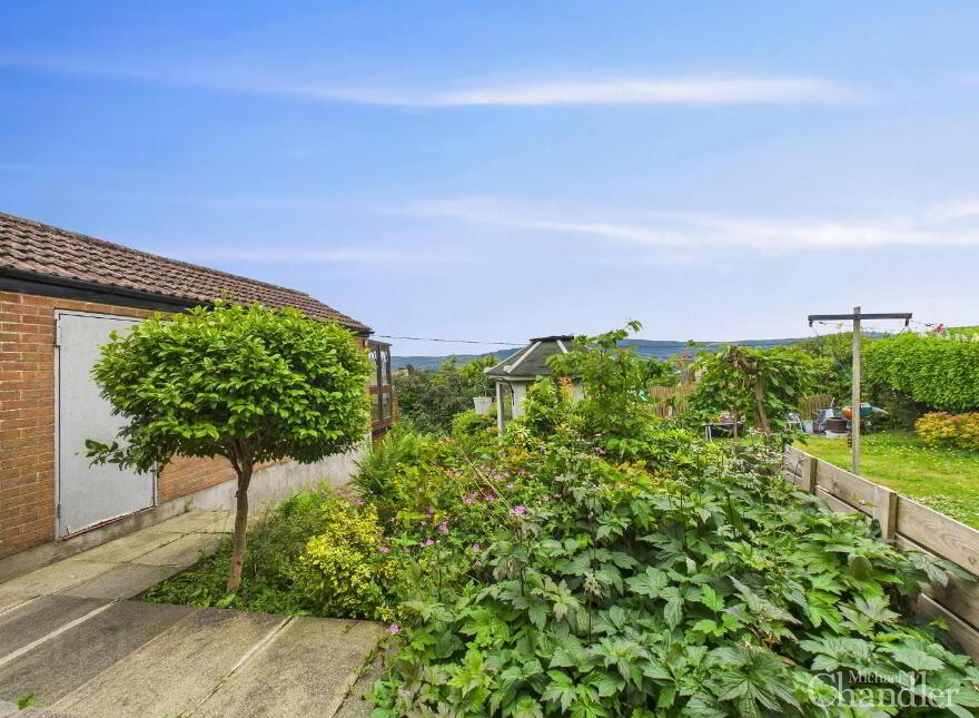 10 Mount Michael Drive, Belfast, BT8 6JZ