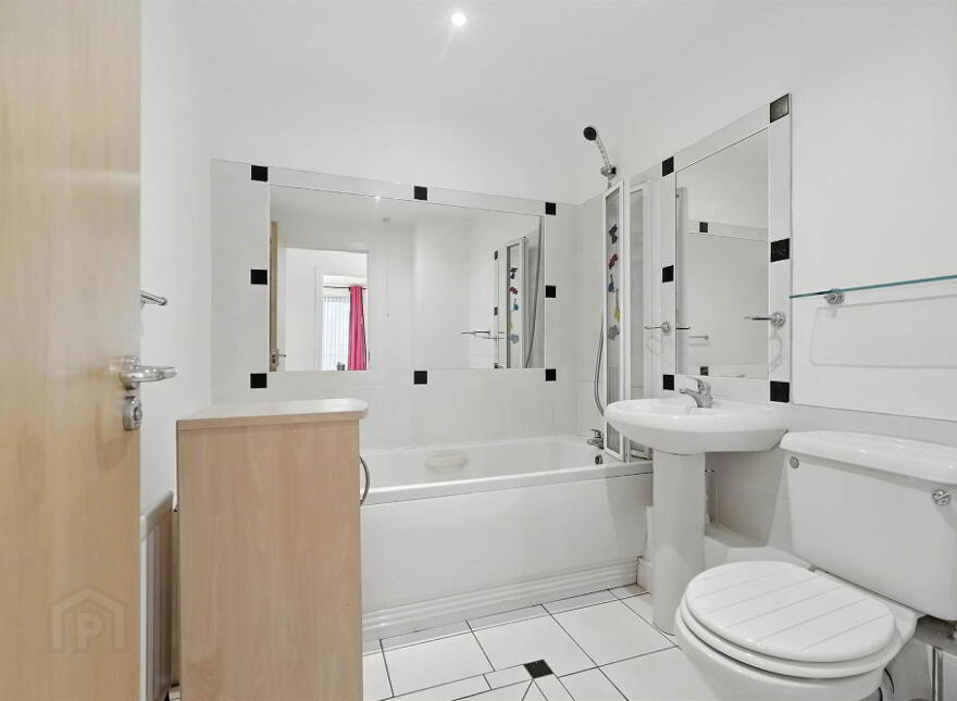 Apt 404 Park Avenue, 12 Bankmore Street, Belfast, BT7 1AQ