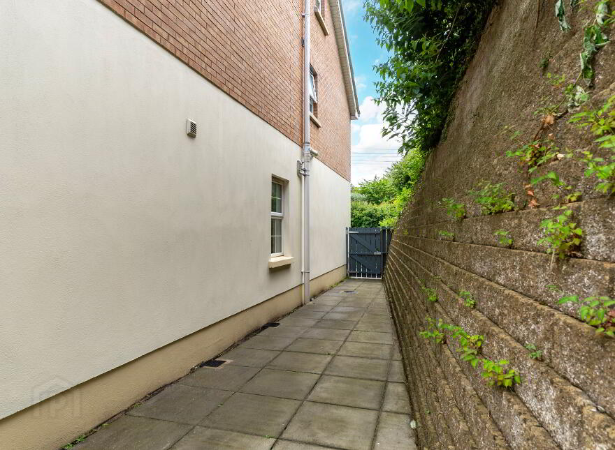 1 Strangford Park, Strangford Road, Downpatrick, BT30 6WQ