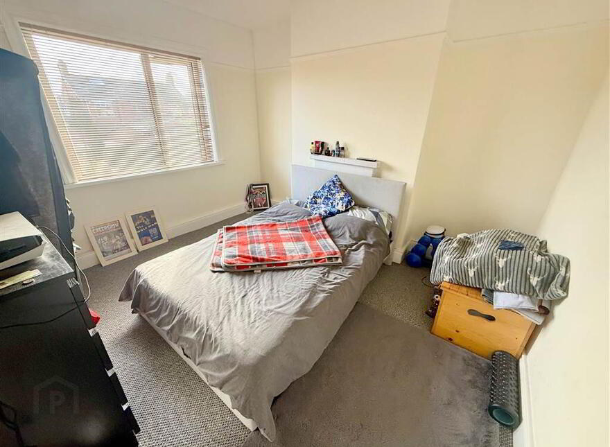 39 Grand Parade, Belfast, BT5 5HG