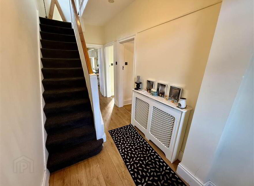 39 Grand Parade, Belfast, BT5 5HG