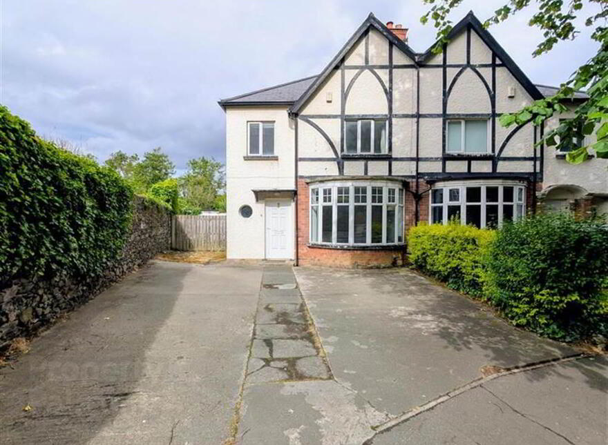 8 Stranmillis Road, Stranmillis, Belfast, BT9 5AA photo